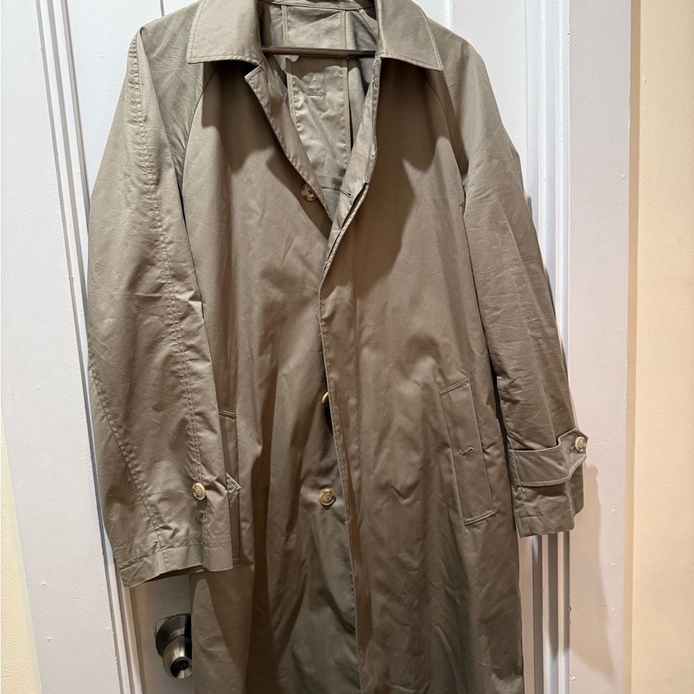 Men's Mango Tan Trench Coat with Classic Design and Belt, Size Medium